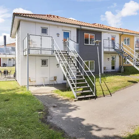 Sopark Lejl 38 * Gudhjem